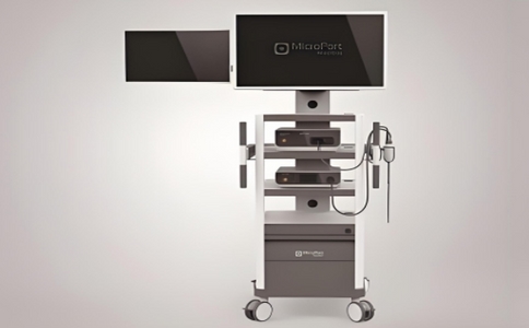 腹腔鏡.jpg 腹腔鏡.jpg